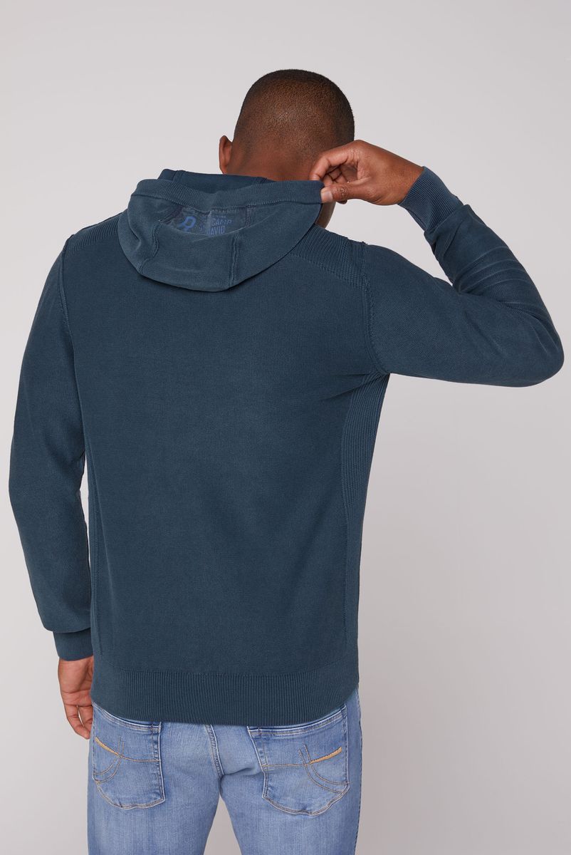 пуловер brave blue
