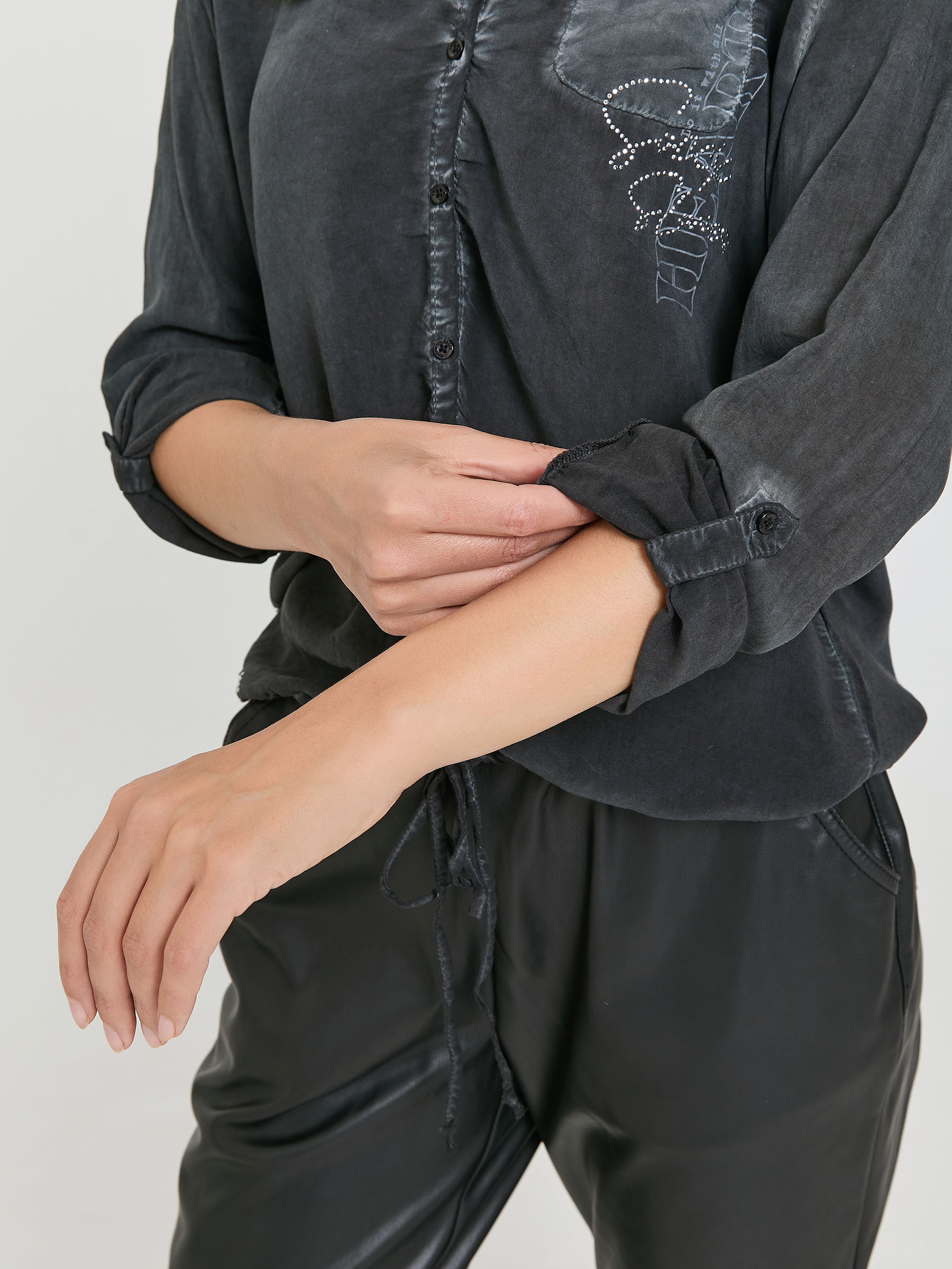 блуза black