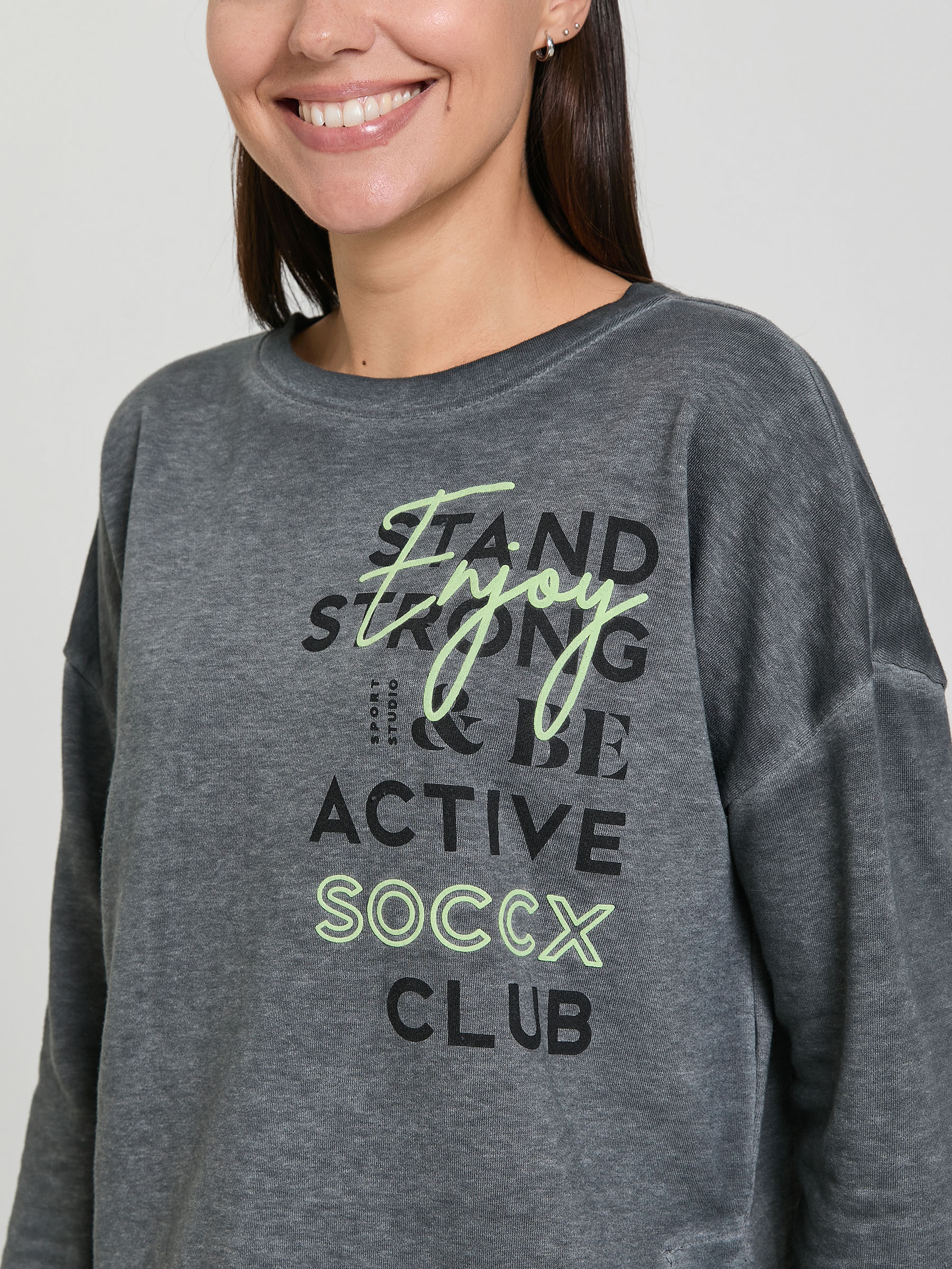 свитшот washed black