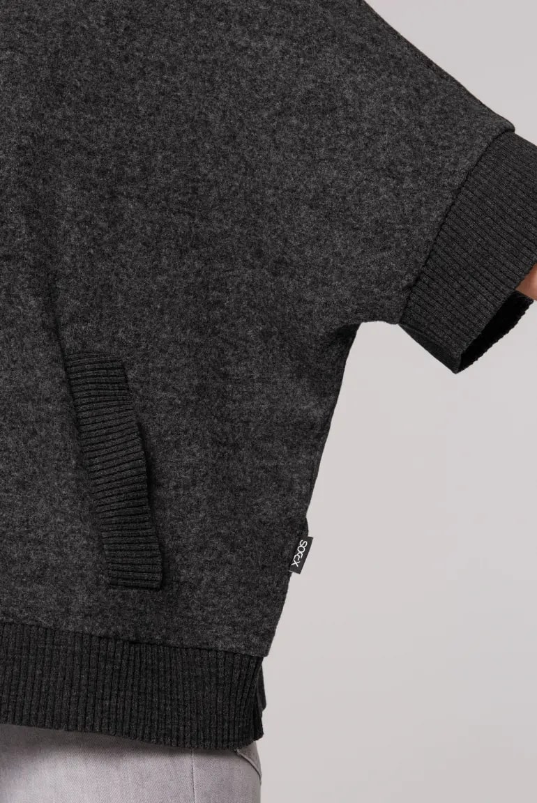 пуловер oversize black