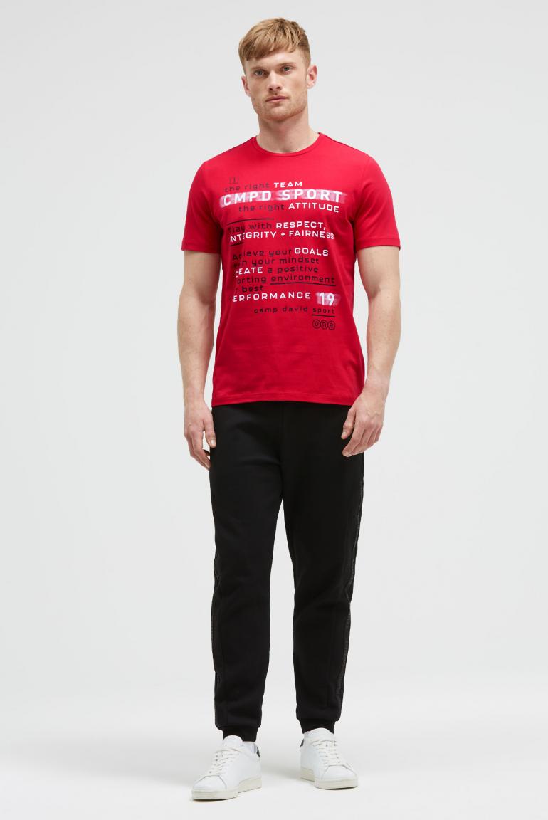 футболка bright red